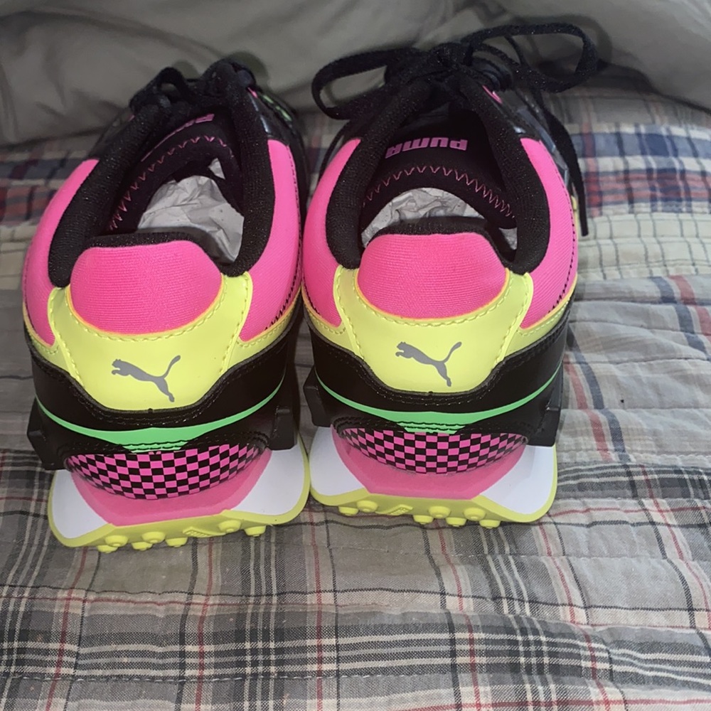 pumas - Picture 3 of 4
